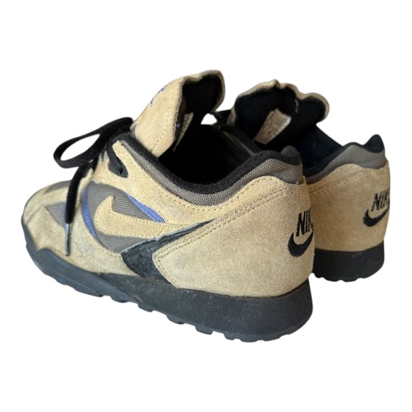 Vintage 1992 Nike Hiking Shoes, Women’s size 8 - Picture 4 of 12